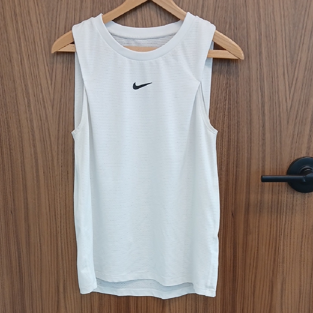 NIKE Vented Muscle Tank Top SZ S
